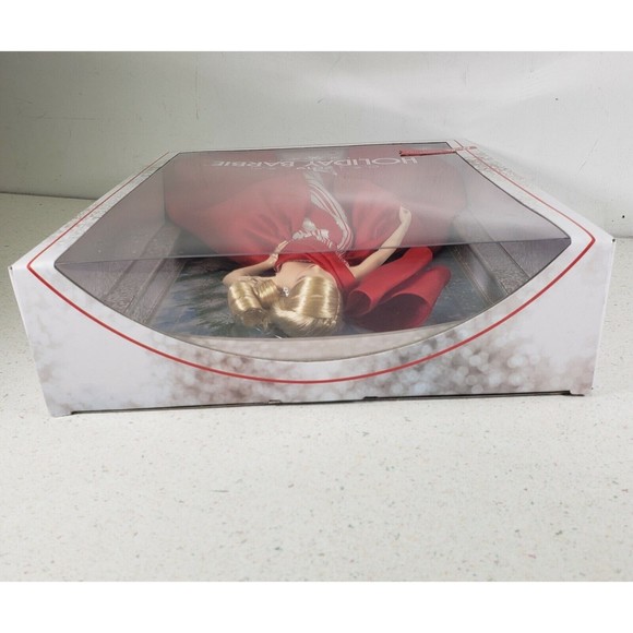 2019 Holiday Barbie Doll - Blonde Curls Mattel Barbie Signature Stand Included - Picture 10 of 10